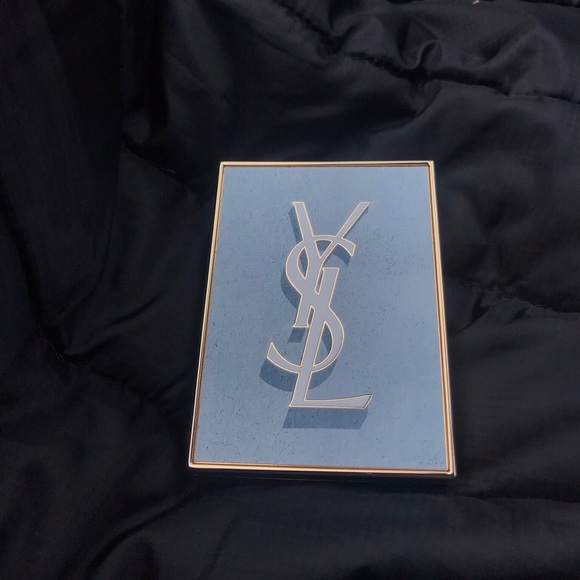 YSL eyeshadow pallet - Picture 1 of 2